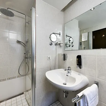 ツル ポスト ホテル ベルンカステル・クース