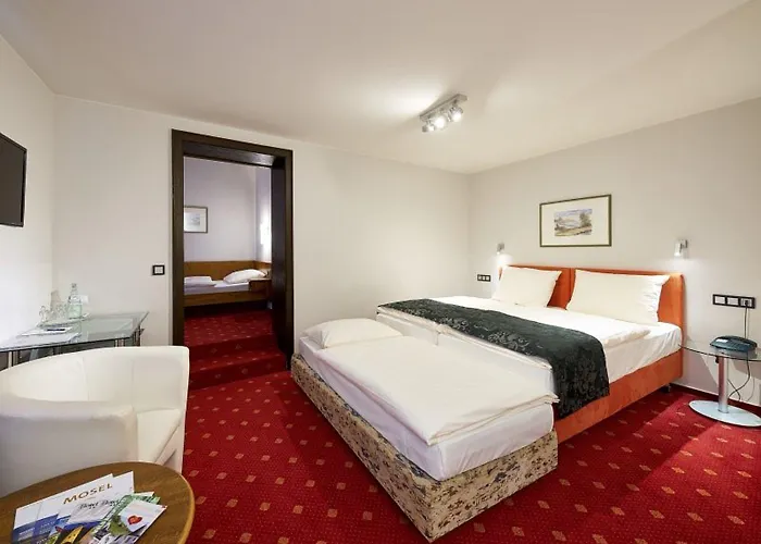 ツル ポスト ホテル