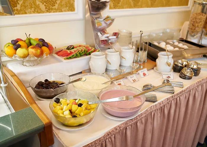 ツル ポスト ホテル 3*